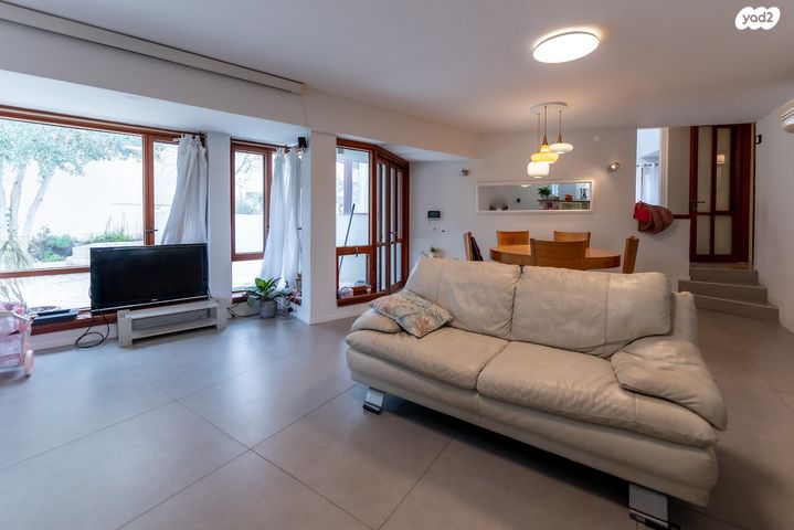 בית פרטי/ קוטג', שניר, שאר העיר, כפר ורדים