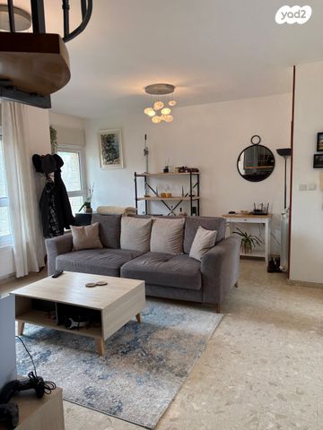 דופלקס, צור הדסה