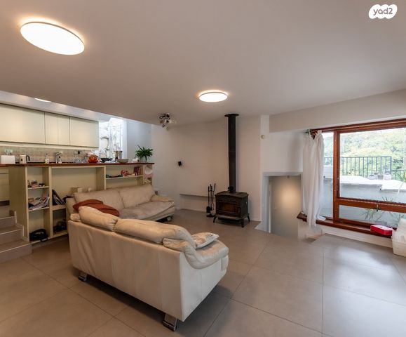 בית פרטי/ קוטג', שניר, שאר העיר, כפר ורדים