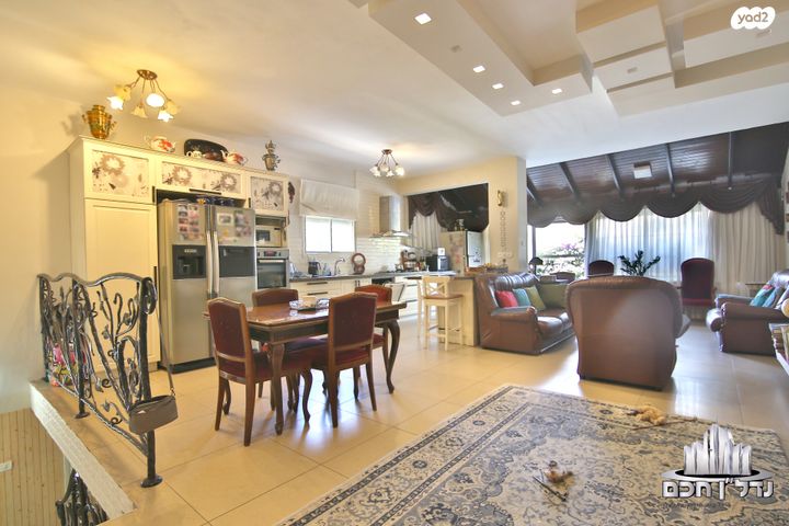 דירת גן, שדרות וייצמן, מוצקין הותיקה, קרית מוצקין