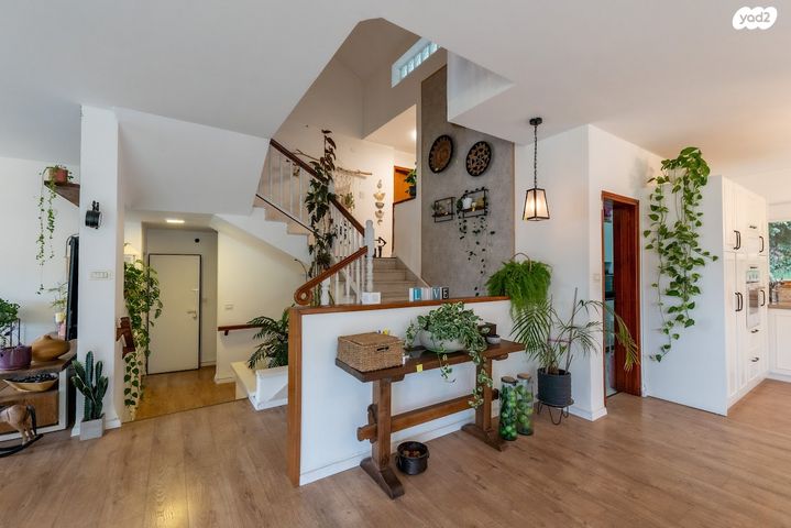 בית פרטי/ קוטג', לוטם 13, הפרחים, כפר ורדים