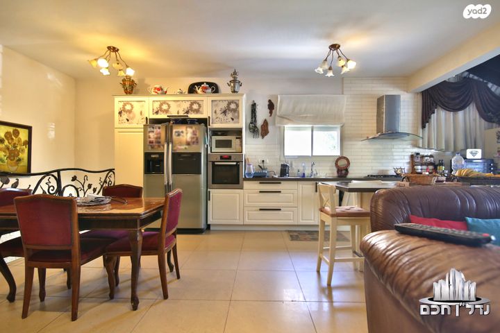 דירת גן, שדרות וייצמן, מוצקין הותיקה, קרית מוצקין