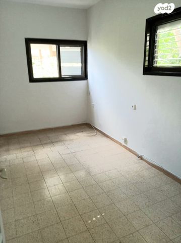 דירה, שדרות אפיקים, שינקין, גבעתיים