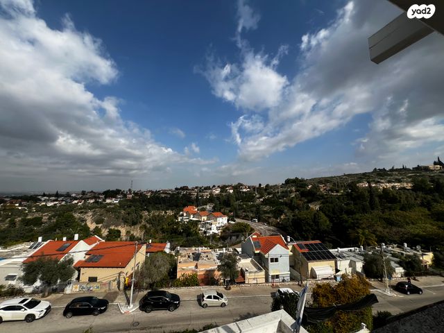 דירה, מנור, אלפי מנשה