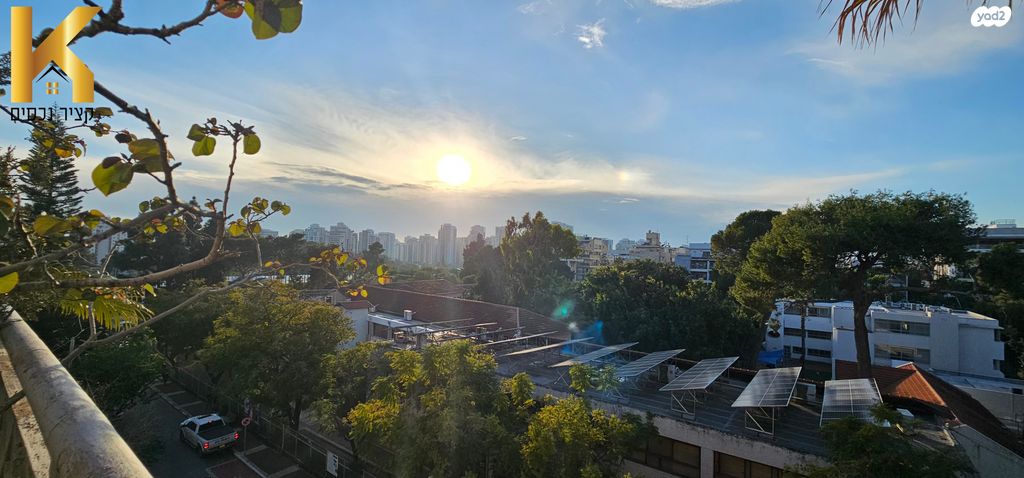 גג/ פנטהאוז, ביאליק, כפר סבא