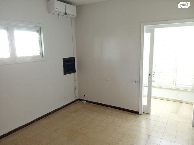 דירה, שדרות אפיקים, שינקין, גבעתיים