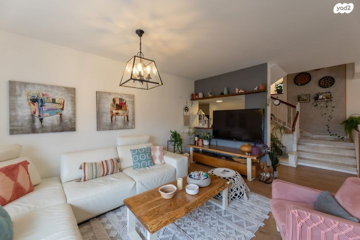 בית פרטי/ קוטג', לוטם 13, הפרחים, כפר ורדים