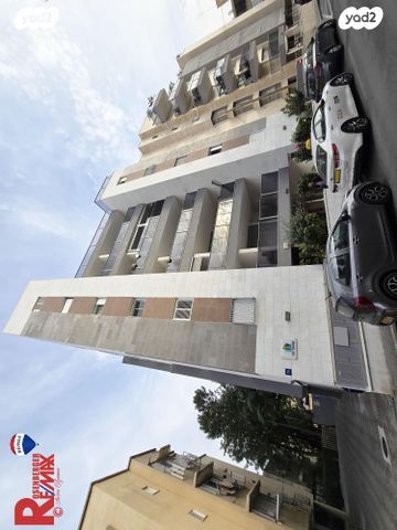 גג/ פנטהאוז, יוסף ברץ 19, חולון