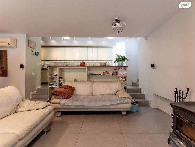 בית פרטי/ קוטג', שניר, שאר העיר, כפר ורדים