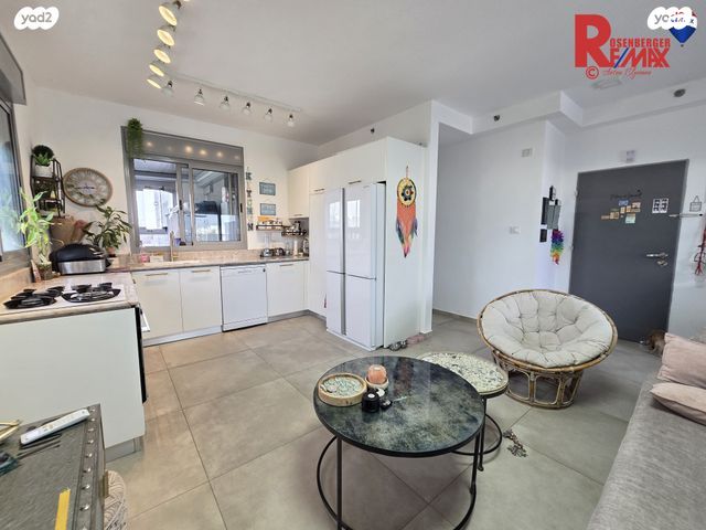 גג/ פנטהאוז, יוסף ברץ 19, חולון