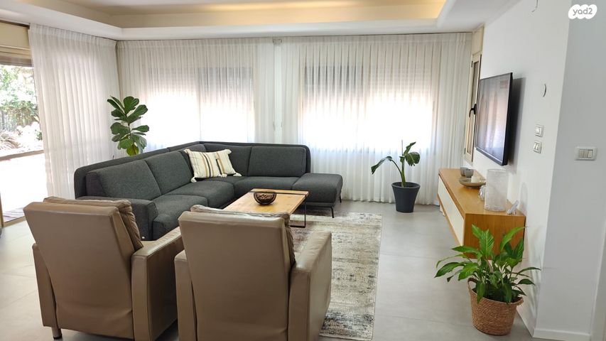 בית פרטי/ קוטג', כפר ורדים