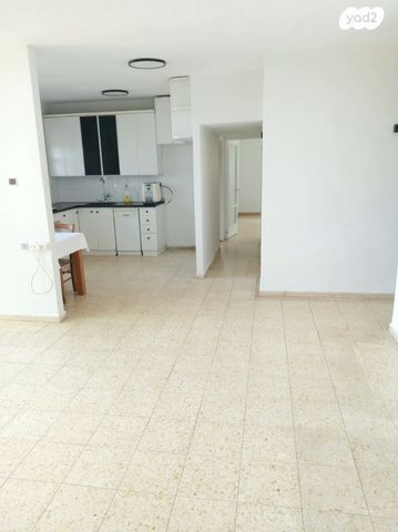 דירה, שדרות אפיקים, שינקין, גבעתיים