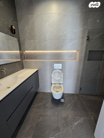 דופלקס, תל מונד