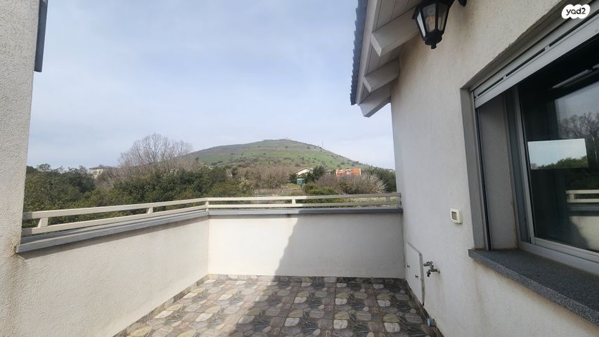 בית פרטי/ קוטג', עין זיוון