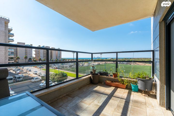 דירה, שדרות מנחם בגין, חדרה