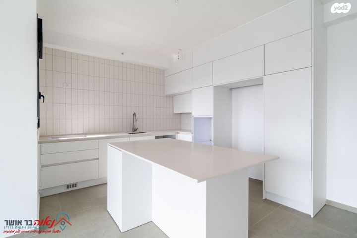 דירה, סוקולוב 12, רוטשילד עצמאות, בת ים