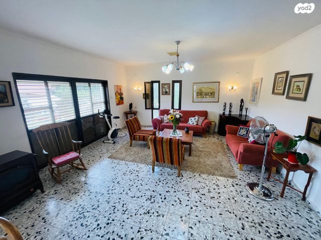 בית פרטי/ קוטג', להבים