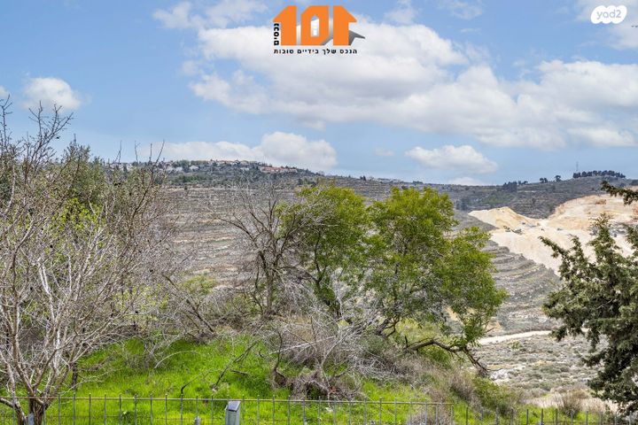 בית פרטי/ קוטג', גבעת זאב