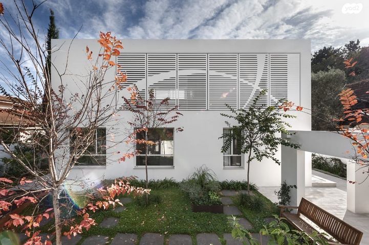 בית פרטי/ קוטג', ז'בוטינסקי, הדרי סמל, נס ציונה