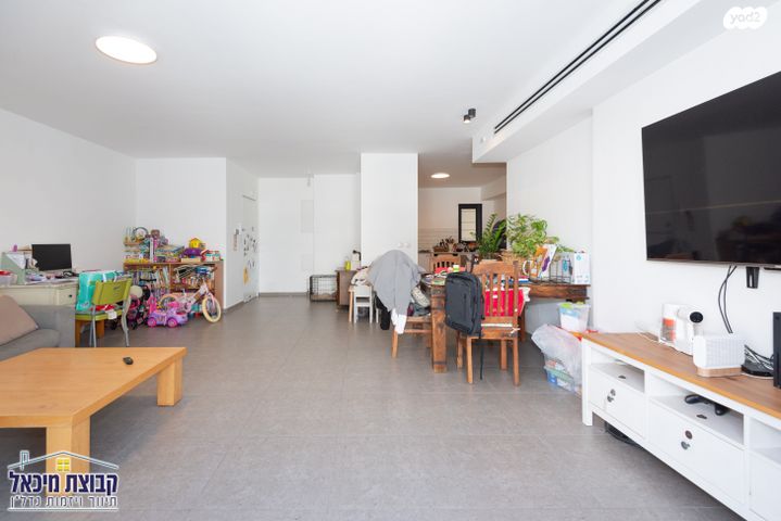 דירה, שמואל הנביא 18, פסגות אפק, ראש העין