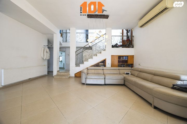 בית פרטי/ קוטג', גבעת זאב