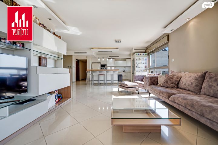 גג/ פנטהאוז, הציונות, רובע הקריה, הסיטי, אשדוד