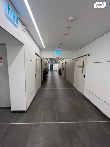 משרדים, מונטיפיורי, הרכבת, תל אביב יפו