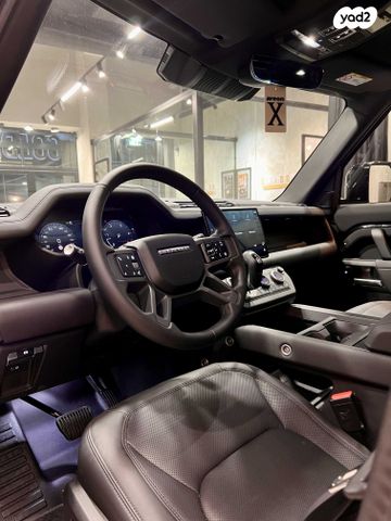 לנד רובר דיפנדר