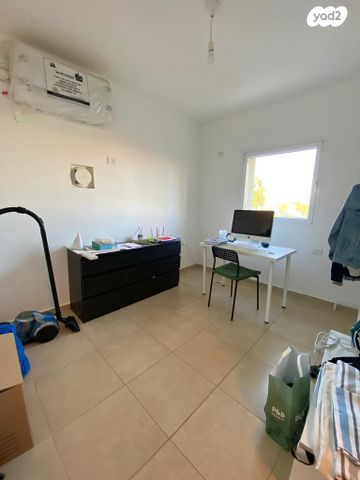 דירה, כפר סבא