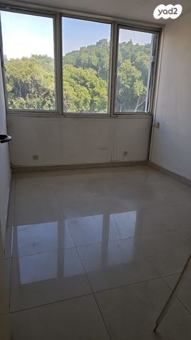 משרדים, קיבוץ גלויות 1, רובע ב', אשדוד