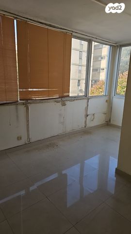 משרדים, קיבוץ גלויות 1, רובע ב', אשדוד