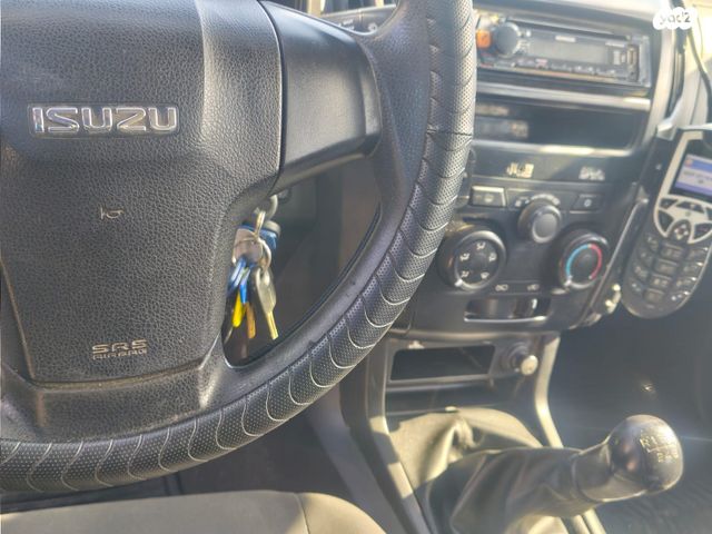 איסוזו די-מקס