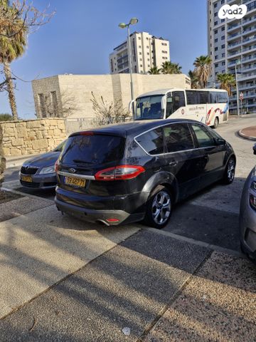 מודעת רכב פורד S-מקס