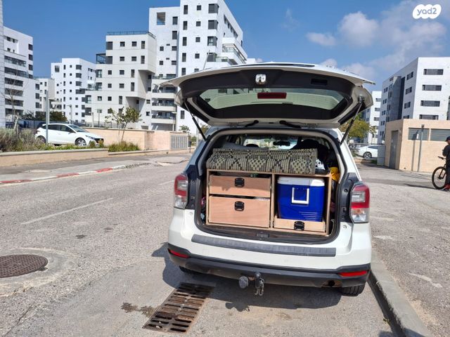 סובארו פורסטר