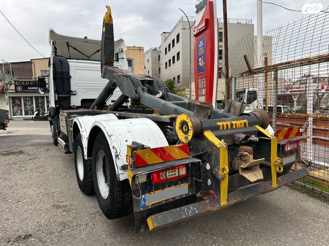 מודעת רכב וולוו 2