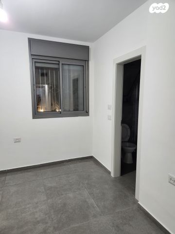 דירה, יונתן 12, נווה שמיר רמת בית שמש ה-1, בית שמש