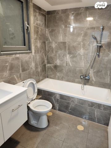 דירה, יונתן 12, נווה שמיר רמת בית שמש ה-1, בית שמש