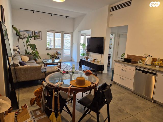 דירה, אסתר המלכה 13, הצפון הישן - דרום, תל אביב יפו