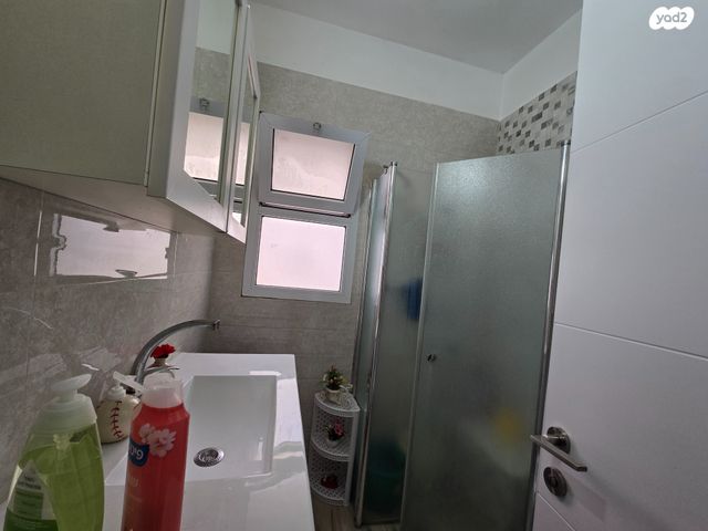 דירה, הרב יצחק נסים, חומת שמואל, הר חומה, ירושלים