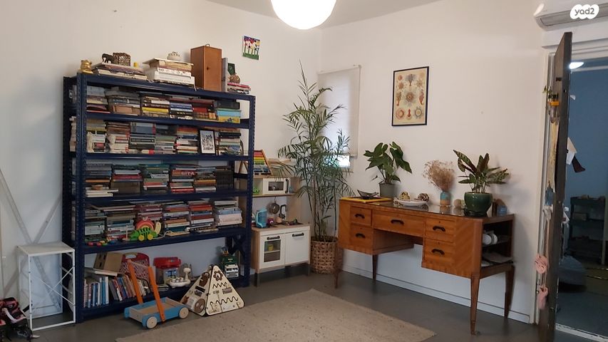 דירת גן, קרית שלום, תל אביב יפו