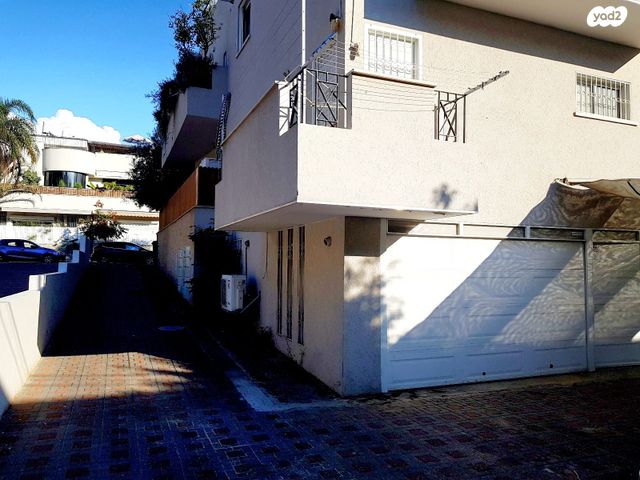 דירת גן, רביבים, תל אביב יפו