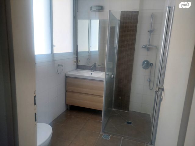 דירה, רעננה