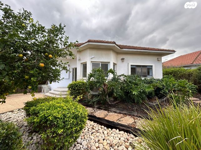 בית פרטי/ קוטג', פרדס חנה כרכור