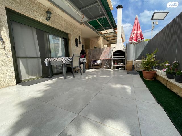 דו משפחתי, הברושים, כרמיאל