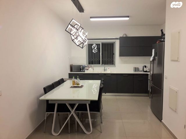 דירה, אייר, הכרמים, מודיעין מכבים רעות