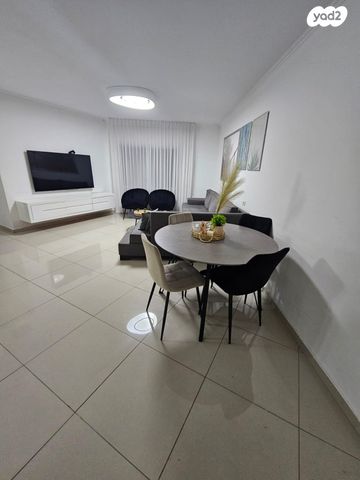 דירה, שדרות יוהנה ז'בוטינסקי 58, נווה זאב, נאות אילן, באר שבע