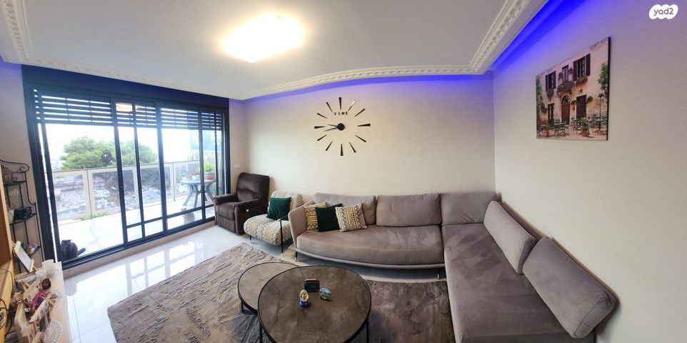 דירה, דוד רזיאל, תל עמל, חיפה