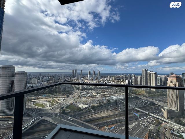 דירה, אריאל שרון, סיטי, גבעתיים