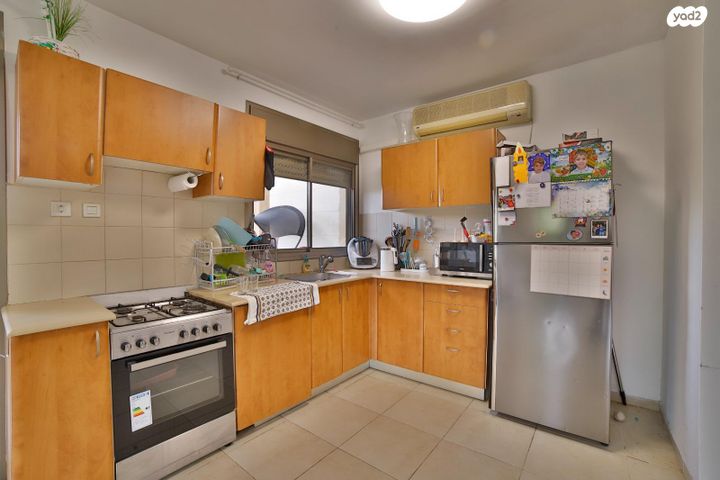 דירה, הרב יוסף צוברי 22, נווה אליעזר וכפר שלם מזרח, תל אביב יפו