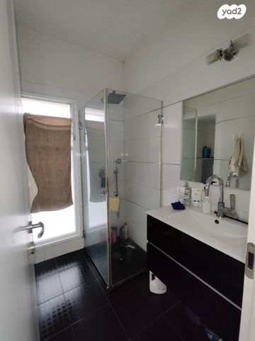 גג/ פנטהאוז, רוטשילד עצמאות, בת ים